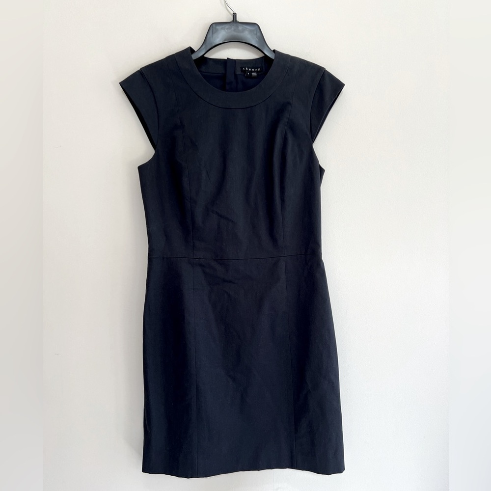 Theory Cap Sleeve Structured Fitted Black Crepe Mini Dress, size 6